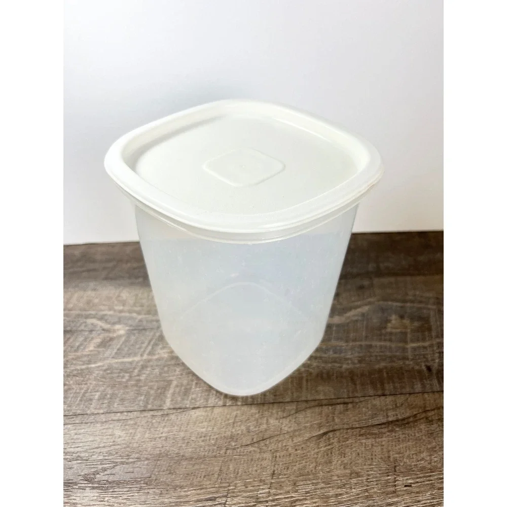 Vintage Rubbermaid #6 Servin Saver Square Storage Canister white Lid 3qt 12 cups